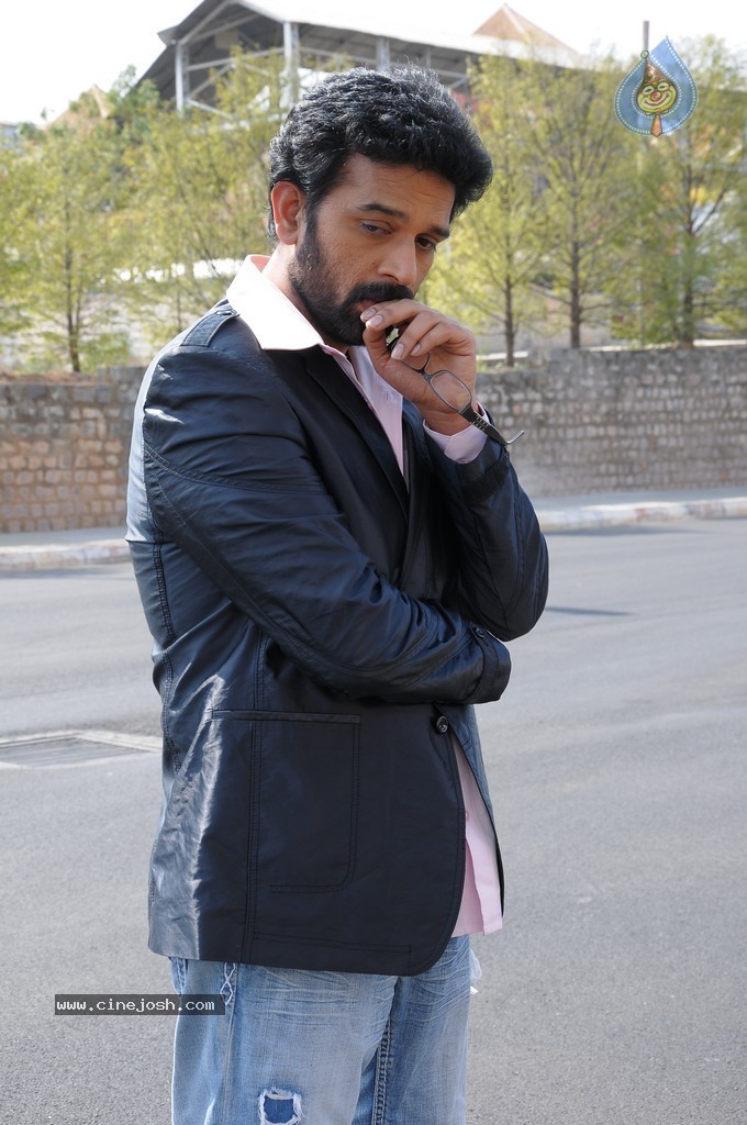 Contract Movie Stills n Walls - 19 / 23 photos