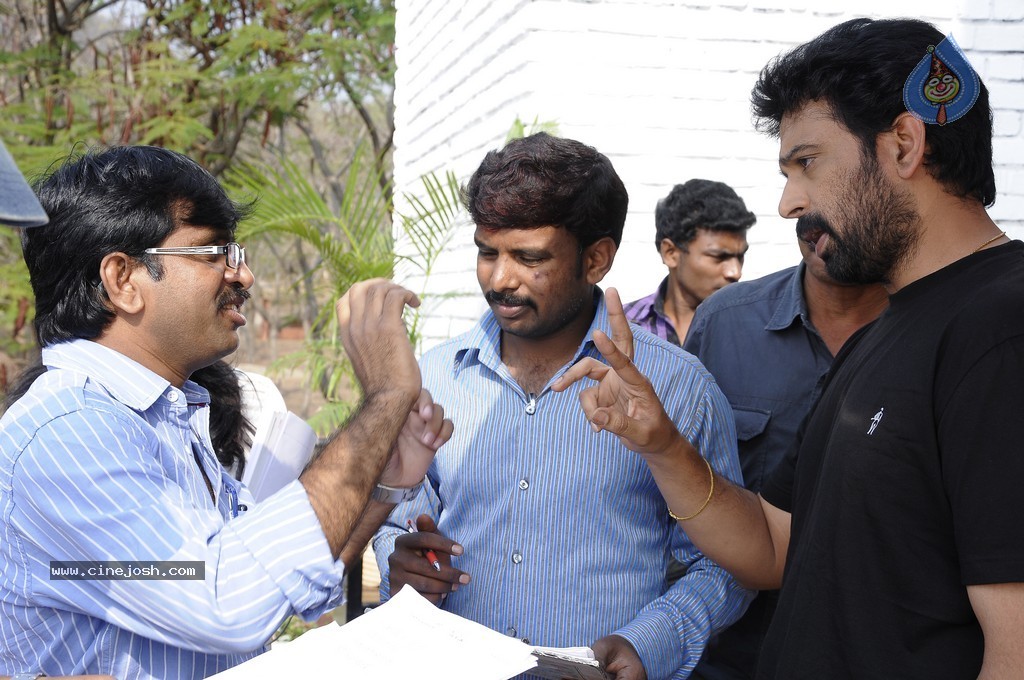 Contract Movie Stills n Walls - 23 / 23 photos