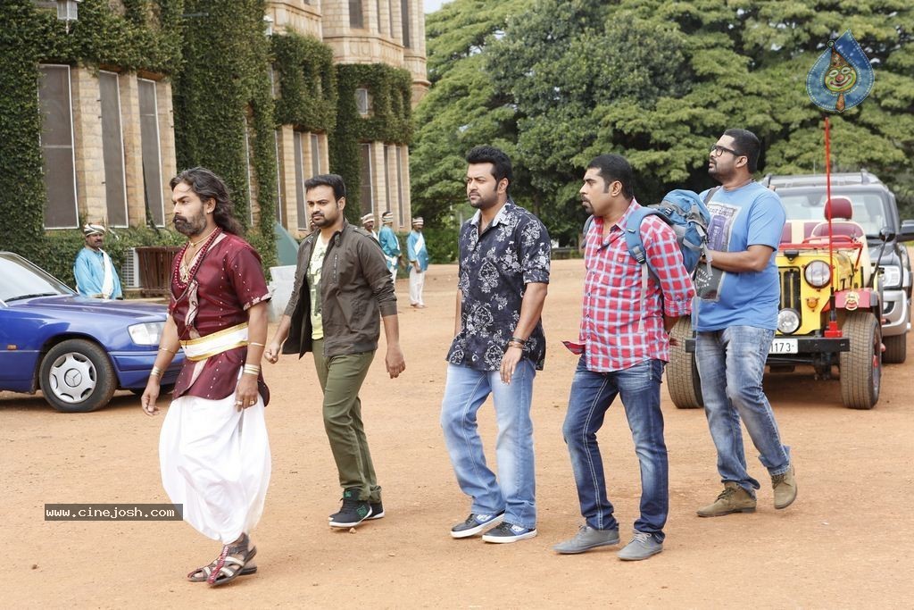 Cousins Movie New Photos - 32 / 34 photos