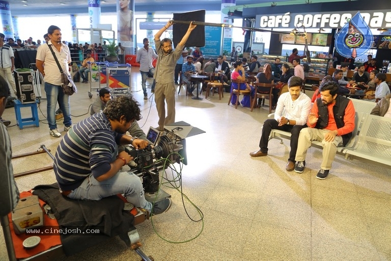 Crazy Crazy Feeling Movie Stills And Working Stills - 1 / 18 photos