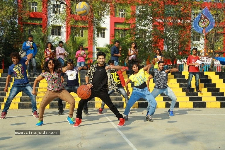 Crazy Crazy Feeling Movie Stills And Working Stills Photos Gallery These options are all featured in this diverse library! crazy crazy feeling movie stills and