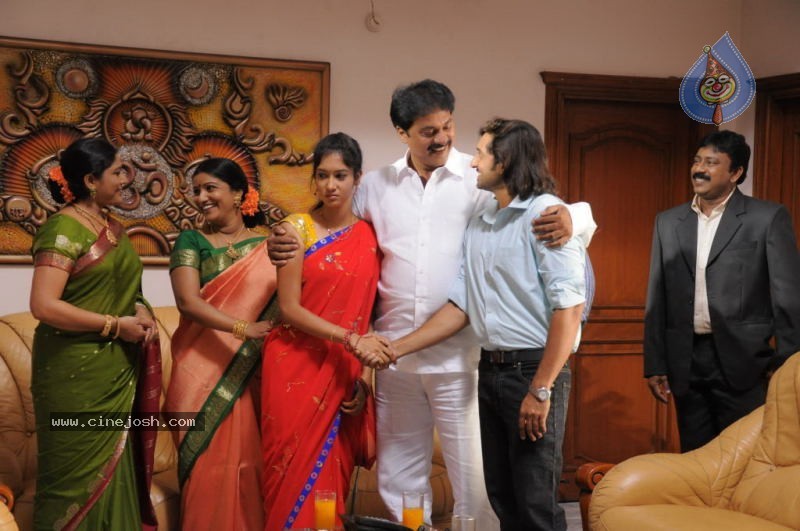 Cricket Girls and Beer Movie Gallery - 83 / 102 photos