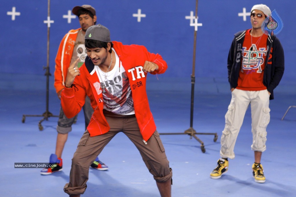 D for Dopidi Movie Stills - 3 / 18 photos