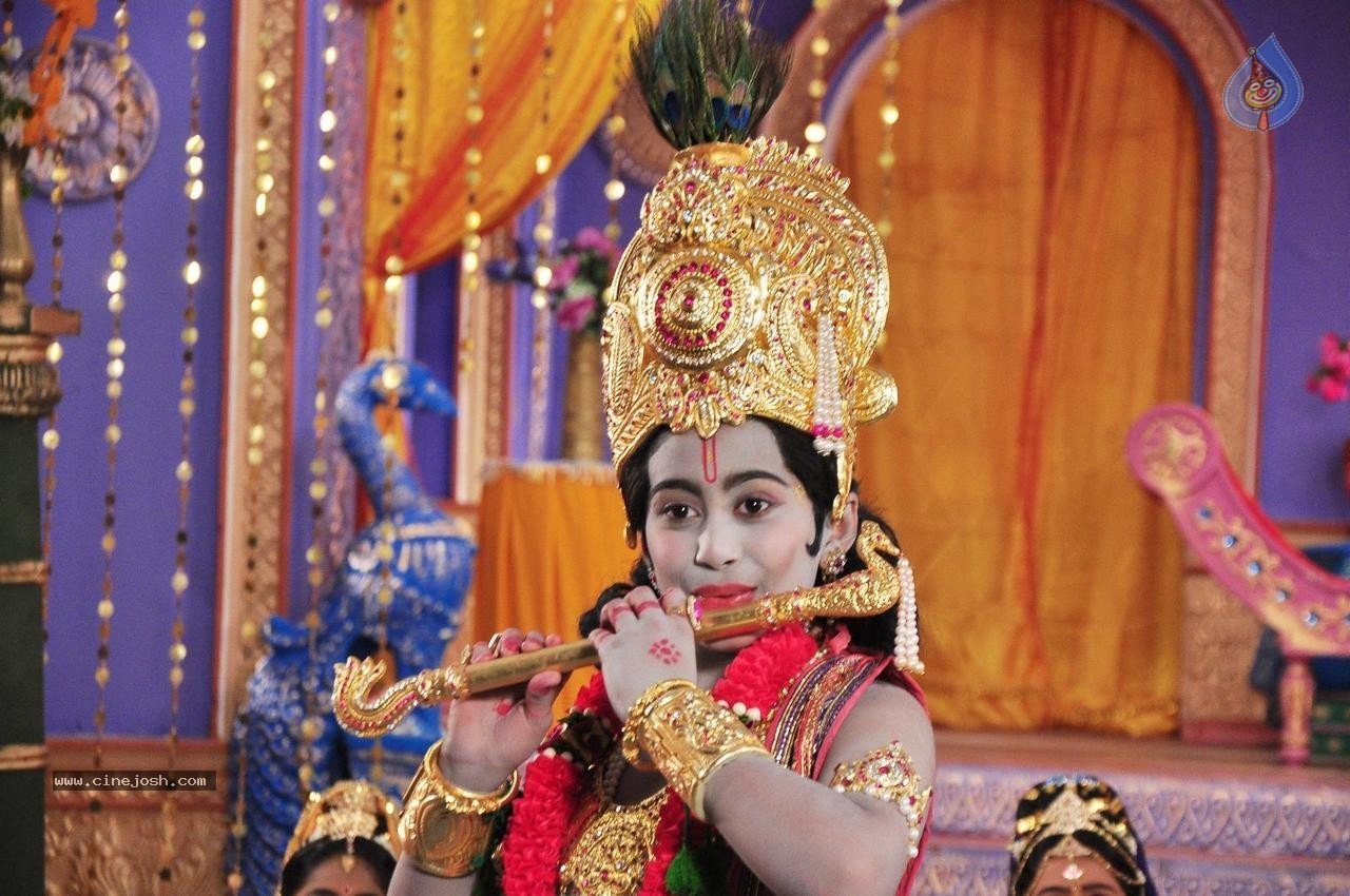 Daana Veera Soora Karna New Photos - 14 / 30 photos
