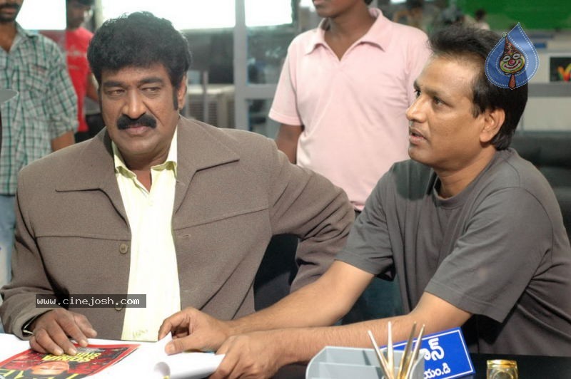Daggaragaa Doorangaa Movie Stills - 12 / 16 photos