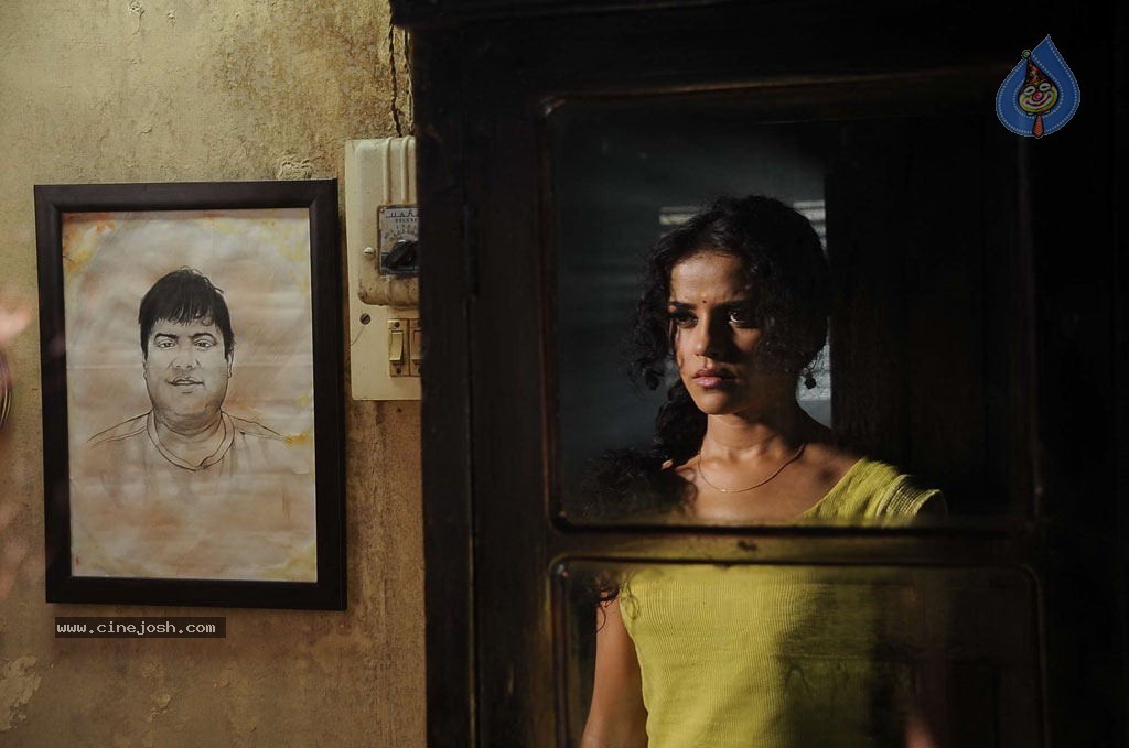 Dalam Movie New Stills - 41 / 55 photos
