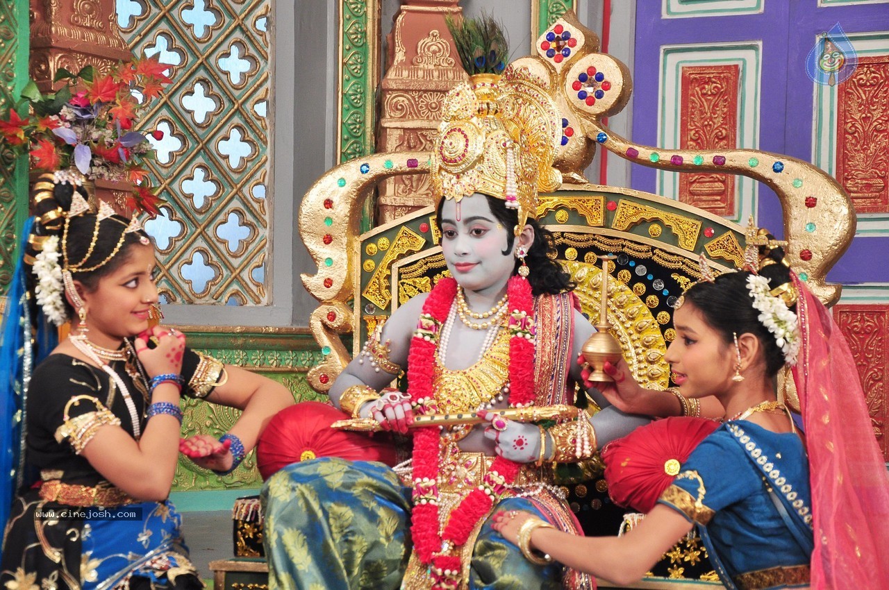 Dana Veera Soora Karna Movie Photos - 6 / 14 photos