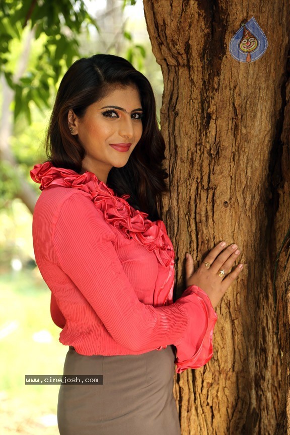 Dandu Movie New Stills - 11 / 15 photos