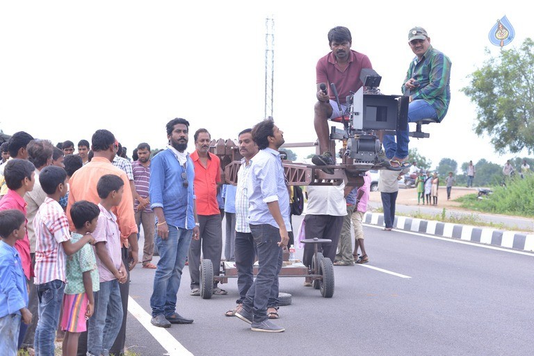 Darshakudu Movie Working Stills - 3 / 10 photos