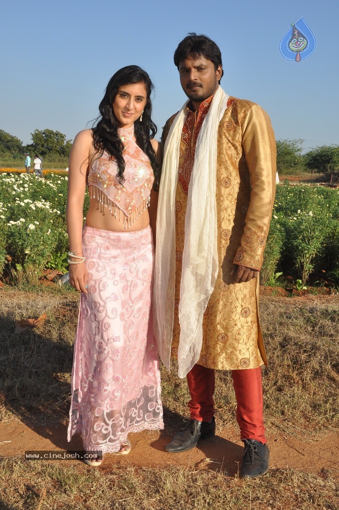 Deal Movie New Stills - 14 / 26 photos
