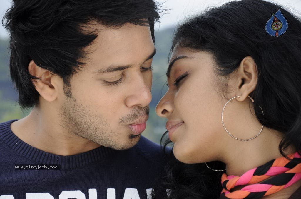 Dear Movie New Stills - 7 / 10 photos