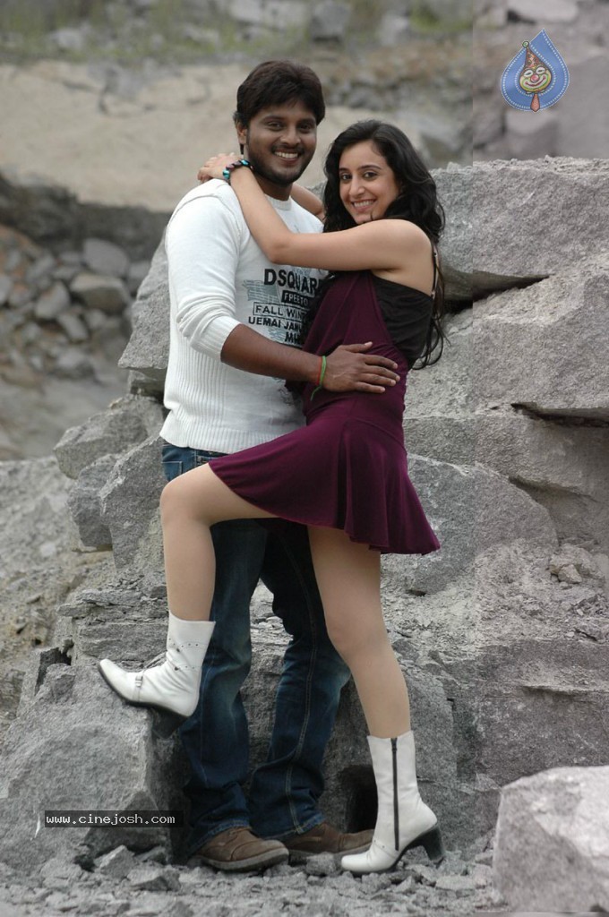 Deel Movie New Stills - 16 / 40 photos