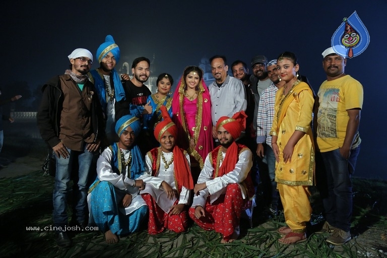 Desa Dimmari Movie Working Stills - 2 / 15 photos