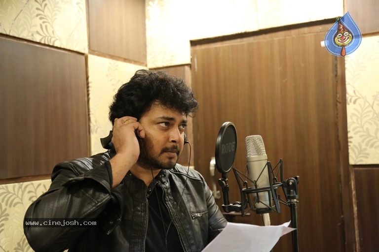 Desa Dimmari Movie Working Stills - 3 / 15 photos