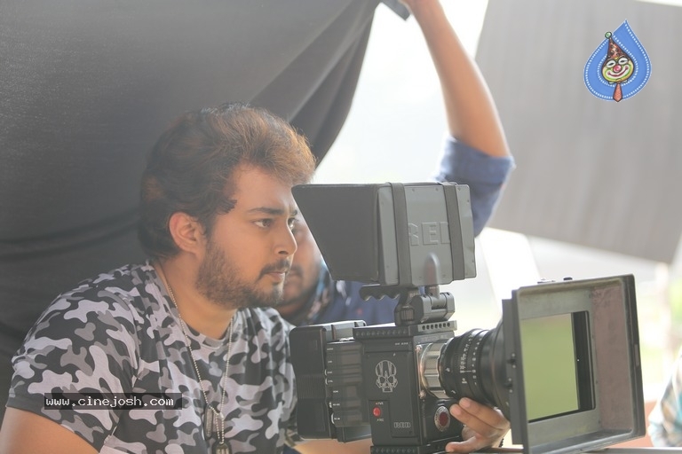 Desa Dimmari Movie Working Stills - 12 / 15 photos