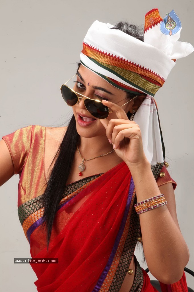 Desingu Raja Tamil Movie New Photos - 19 / 44 photos
