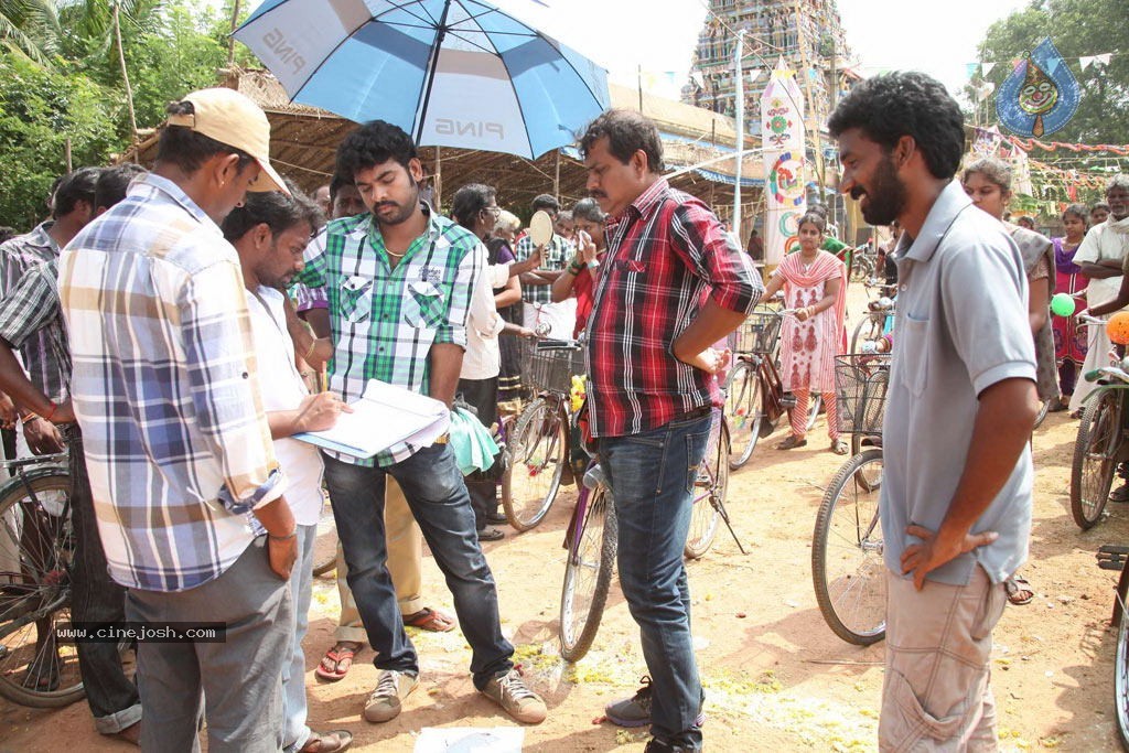Desingu Raja Tamil Movie Stills - 18 / 62 photos