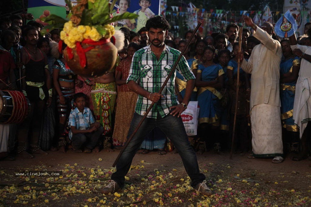 Desingu Raja Tamil Movie Stills - 44 / 62 photos