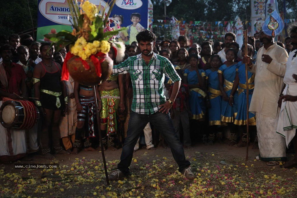 Desingu Raja Tamil Movie Stills - 53 / 62 photos
