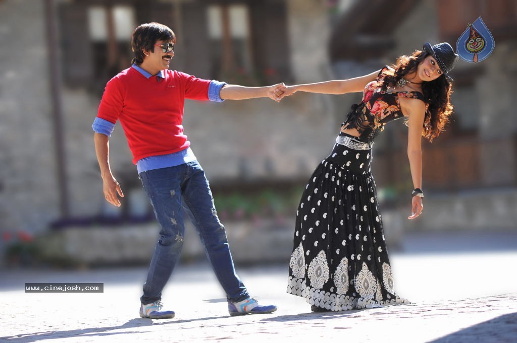 Devudu Chesina Manushulu Movie Stills - 11 / 50 photos