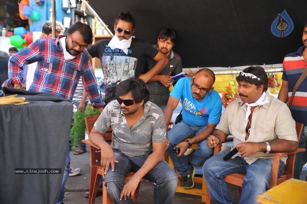 Devudu Chesina Manushulu Movie Stills - 39 / 50 photos