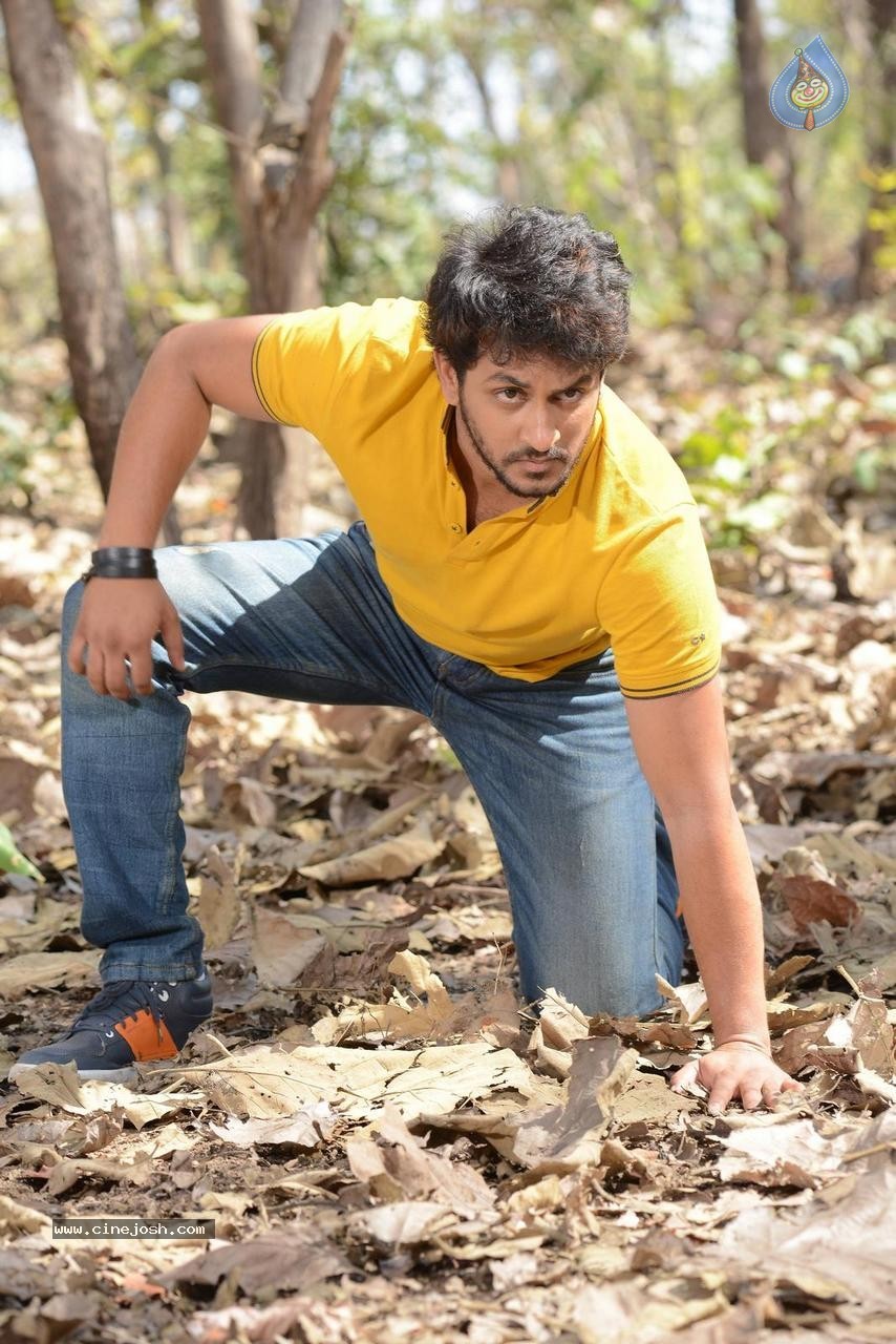 Dhanalakshmi Talupu Tadithey Movie Stills - 10 / 35 photos