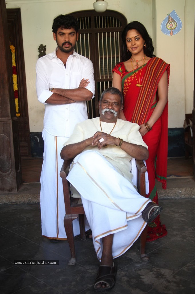 Dhesingu Raja Tamil Movie Photos - 42 / 101 photos