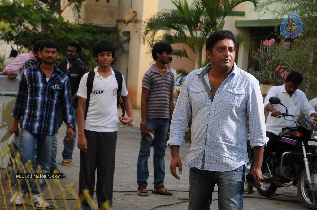 Dhoni Movie Latest Stills - 66 / 86 photos