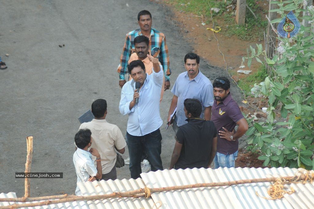 Dhoni Movie Latest Stills - 82 / 86 photos