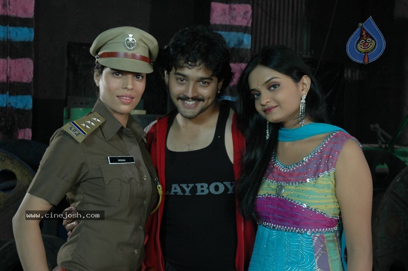 Dhool Movie and Press Meet Stills - 45 / 83 photos