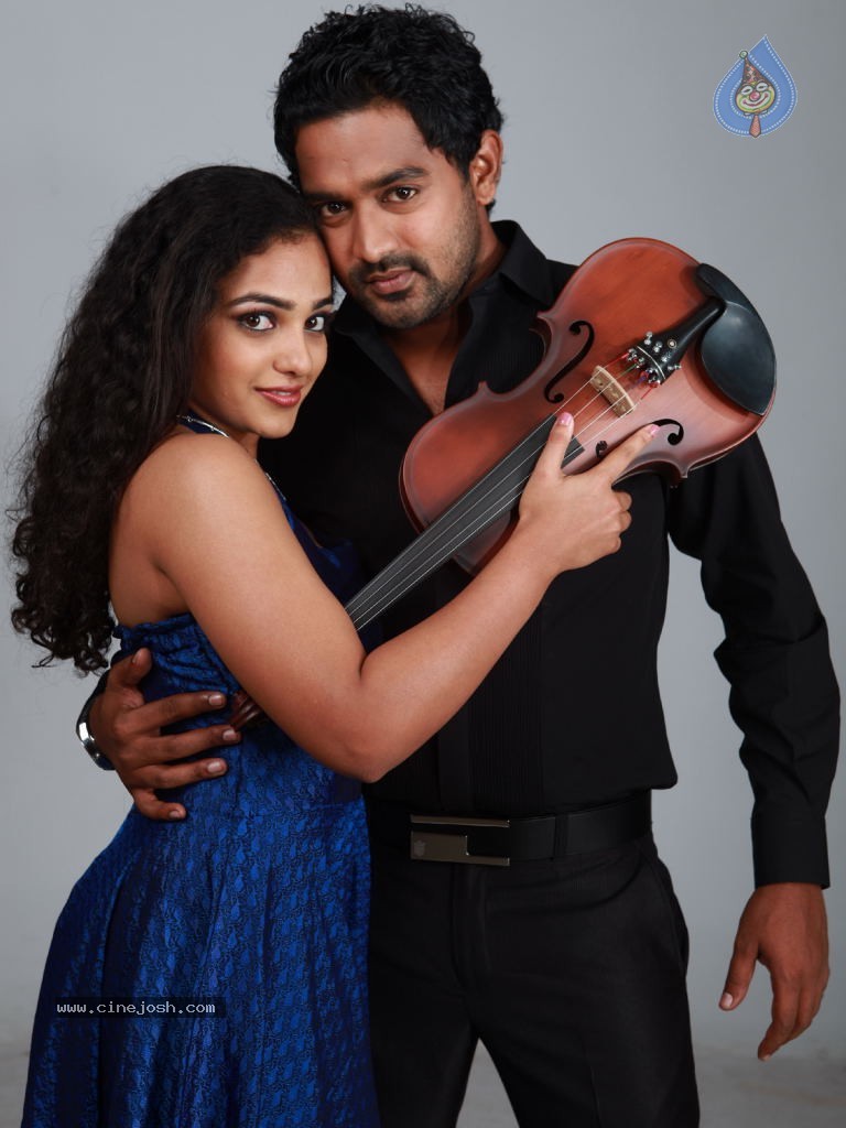 Dil Se Telugu Movie Stills - 4 / 17 photos