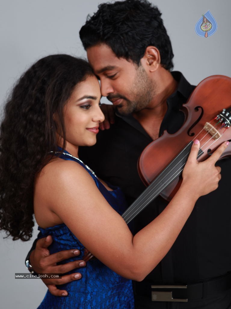 Dil Se Telugu Movie Stills - 14 / 17 photos