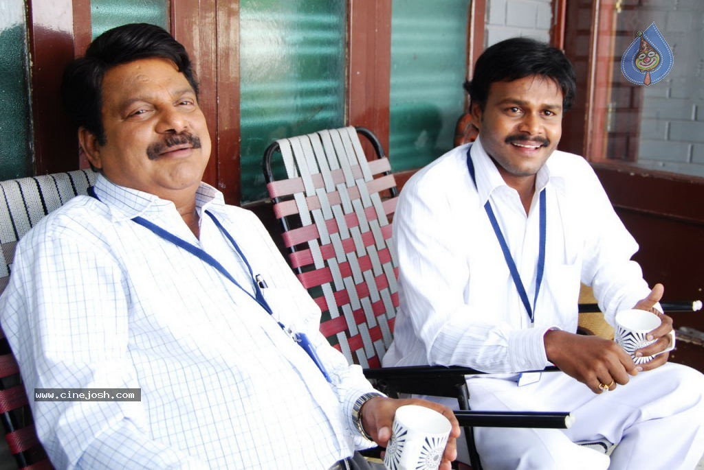 Dillunnodu Movie New Stills - 7 / 42 photos