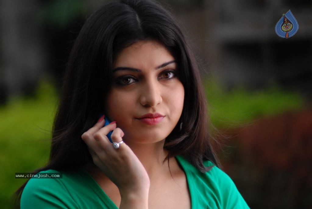 Dillunnodu Movie New Stills - 25 / 42 photos