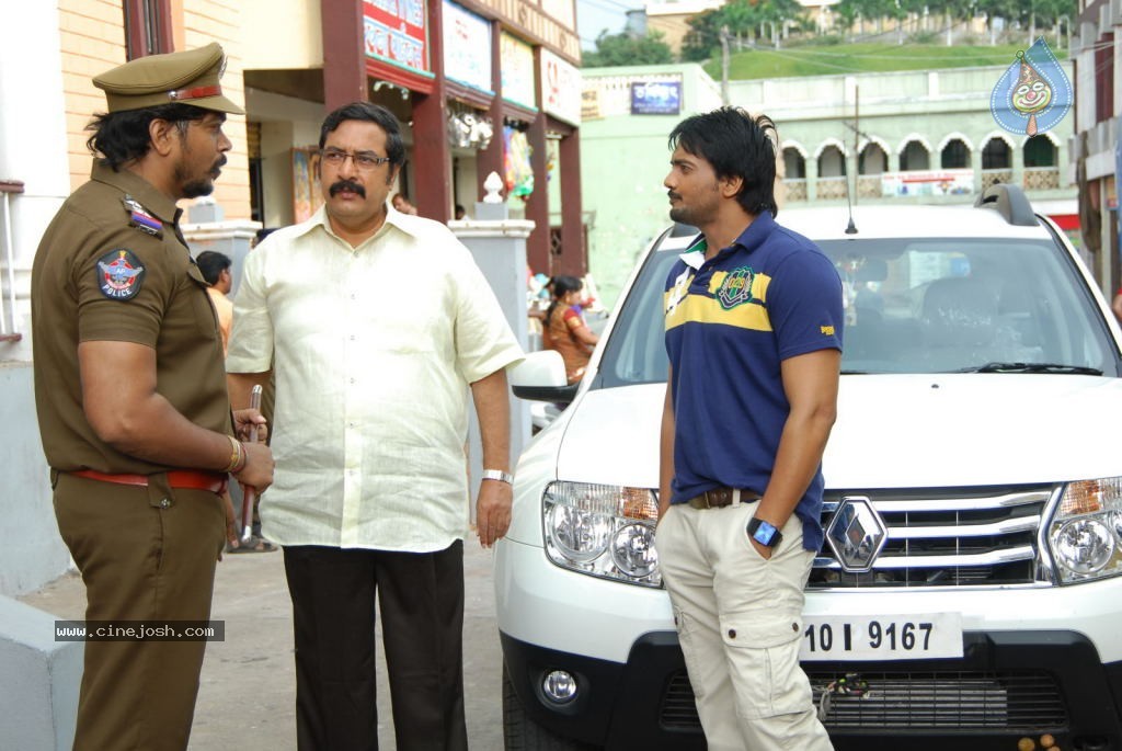Dillunnodu Movie New Stills - 27 / 42 photos