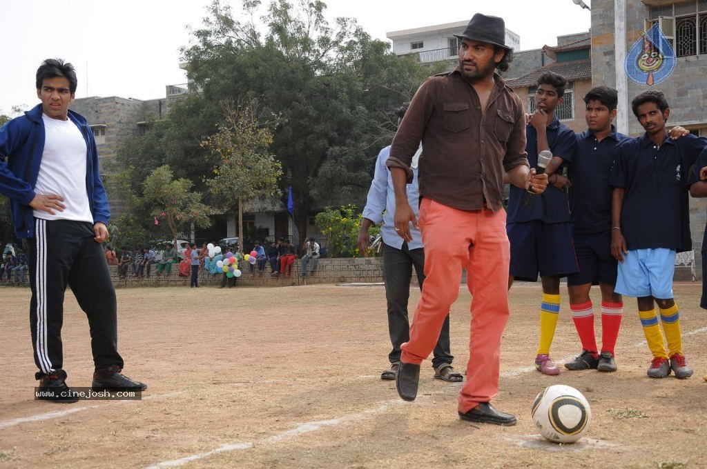 Director Movie New Stills - 29 / 63 photos