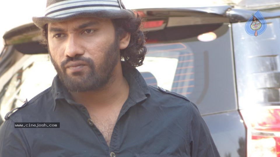 Director Movie New Stills - 31 / 63 photos