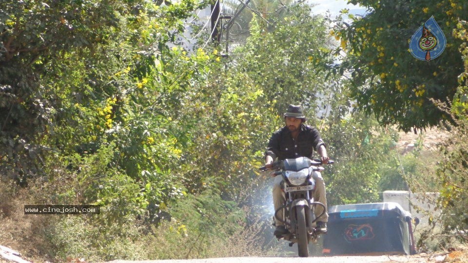 Director Movie New Stills - 47 / 63 photos