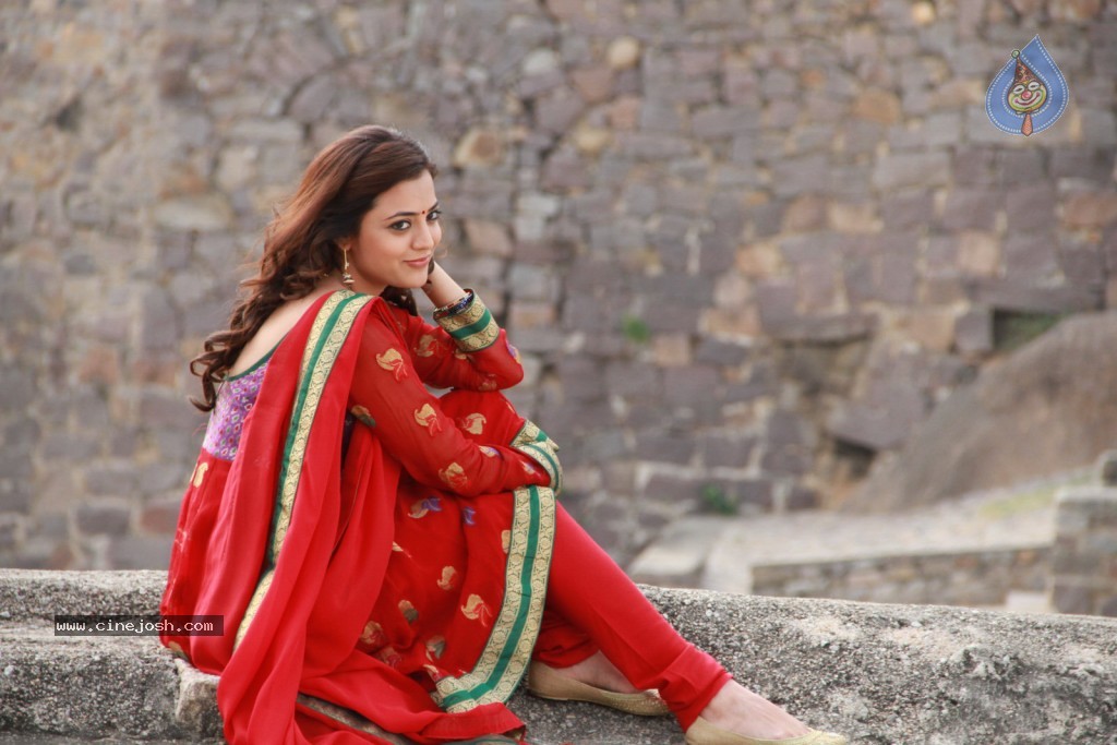 DK Bose Latest Gallery - 13 / 24 photos