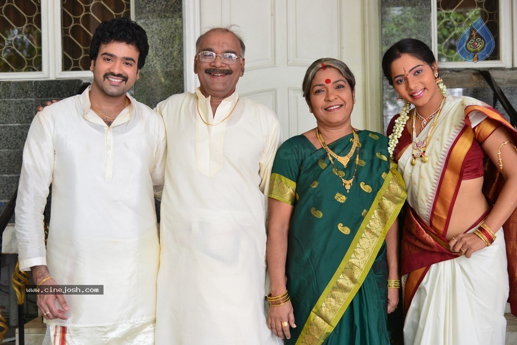 Dollar Ki Maro Vaipu Movie New Photos - 29 / 53 photos