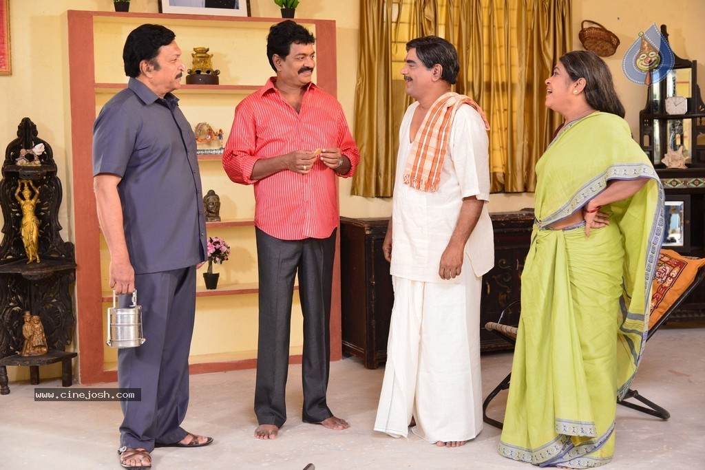 Dollar Ki Maro Vaipu Movie New Photos - 30 / 53 photos