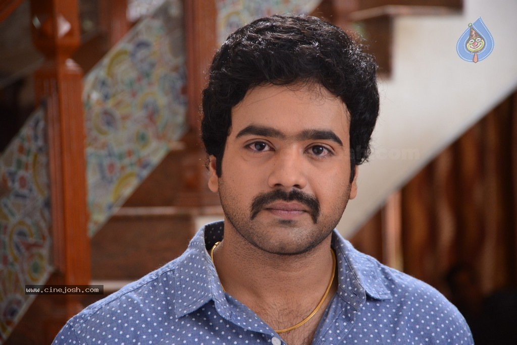 Dollar Ki Maro Vaipu Movie New Photos - 38 / 53 photos