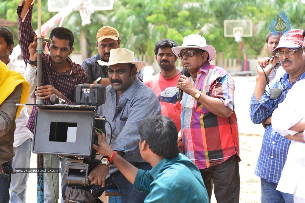 Dollar Ki Maro Vaipu Movie New Stills - 26 / 84 photos