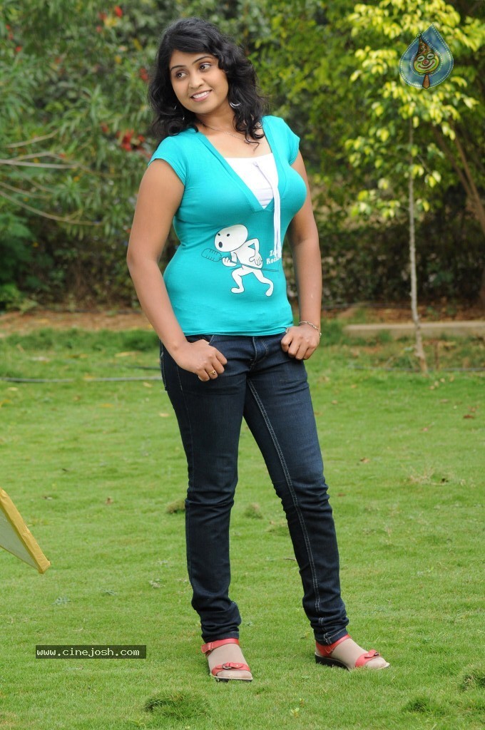 Dorakadu Movie Hot Stills - 12 / 45 photos