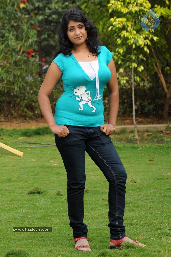 Dorakadu Movie Hot Stills - 14 / 45 photos