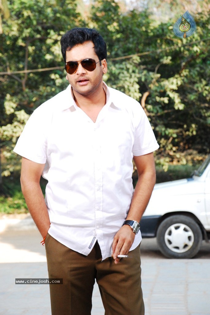 Dorakadu Movie Hot Stills - 17 / 45 photos