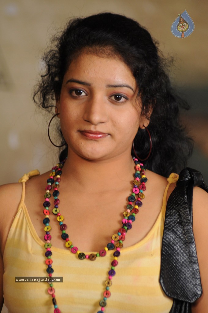 Dorakadu Movie Hot Stills - 28 / 45 photos