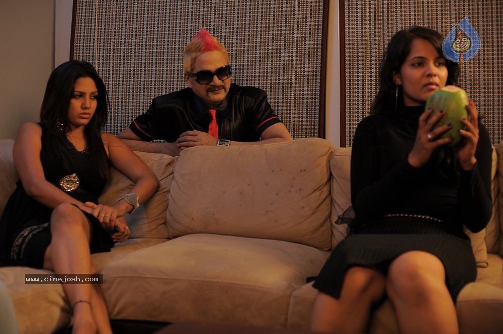 Dreams Movie Working Stills n Walls - 13 / 18 photos