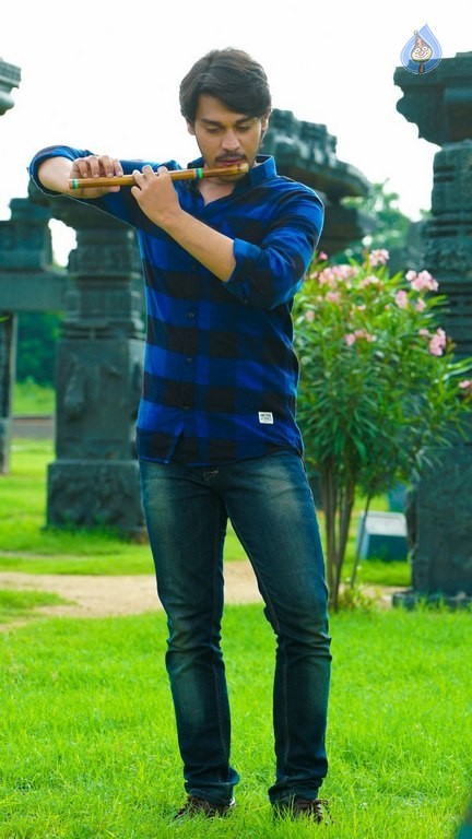 Drishya Kavyam Movie Photos - 62 / 104 photos