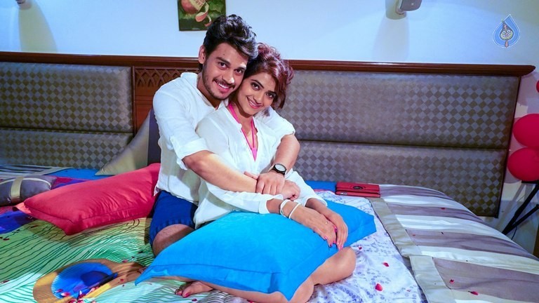 Drishya Kavyam Movie Photos - 83 / 104 photos